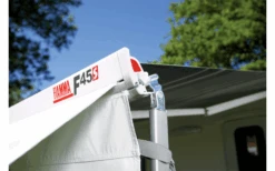 Fiamma F45s 260 Markise Gehäusefarbe Polar White Tuchfarbe Royal Grey 260 Cm -Camping im Freien 811754 5283845